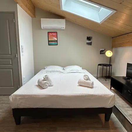 Beau Lumineux Avec Climatisation Pour 2 Personnes Appartement *