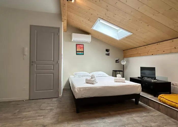 Beau Lumineux Avec Climatisation Pour 2 Personnes Appartement *