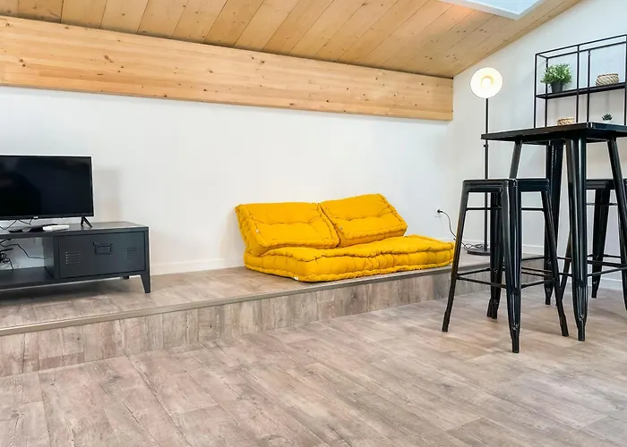 Beau Lumineux Avec Climatisation Pour 2 Personnes * Bordeaux