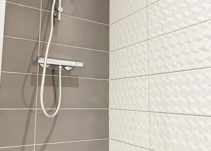 Beau Lumineux Avec Climatisation Pour 2 Personnes Appartement