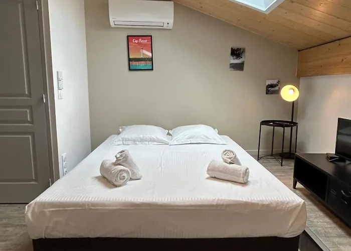 Beau Lumineux Avec Climatisation Pour 2 Personnes Appartement *